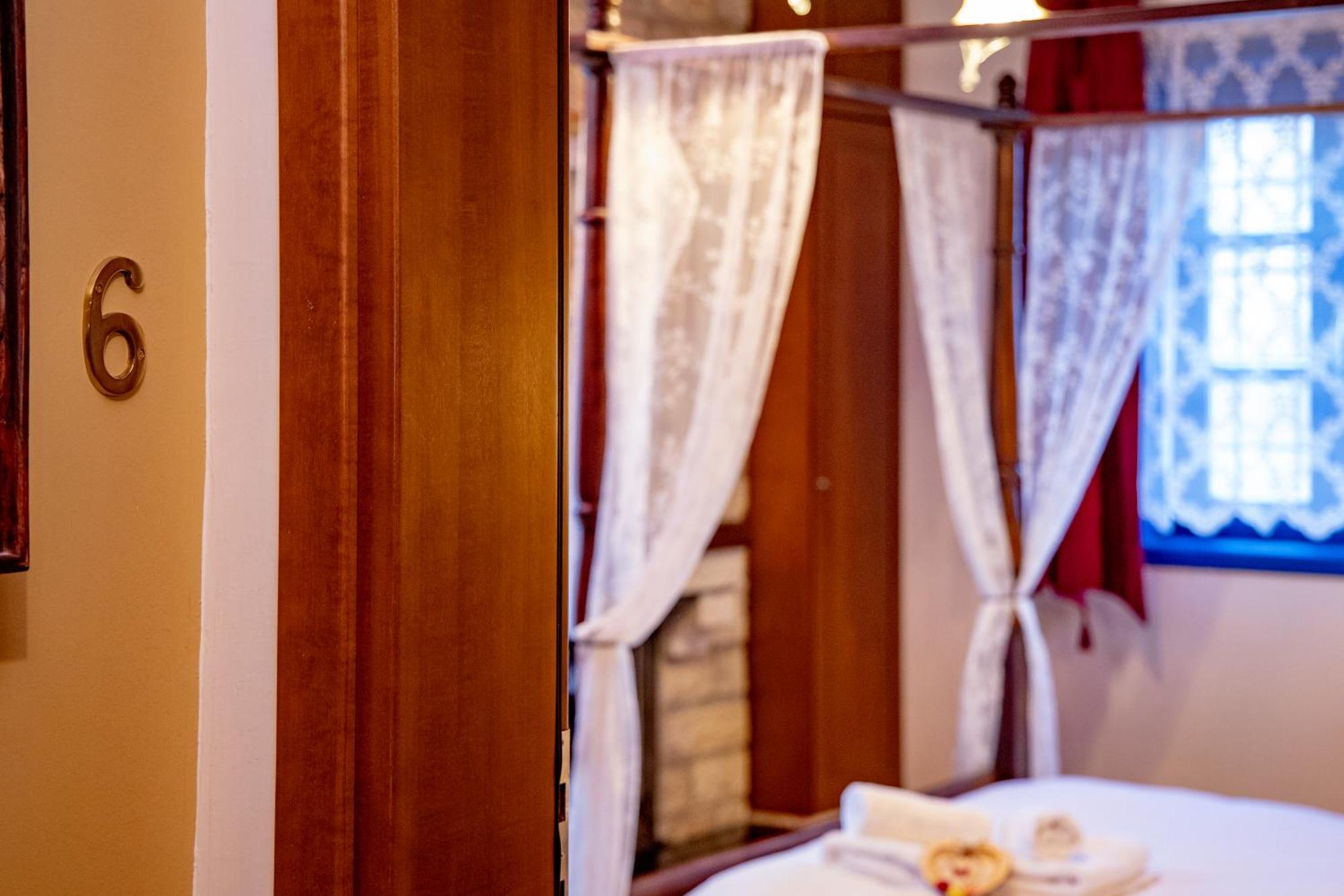 Arktouros Hotel مونوديندري المظهر الخارجي الصورة