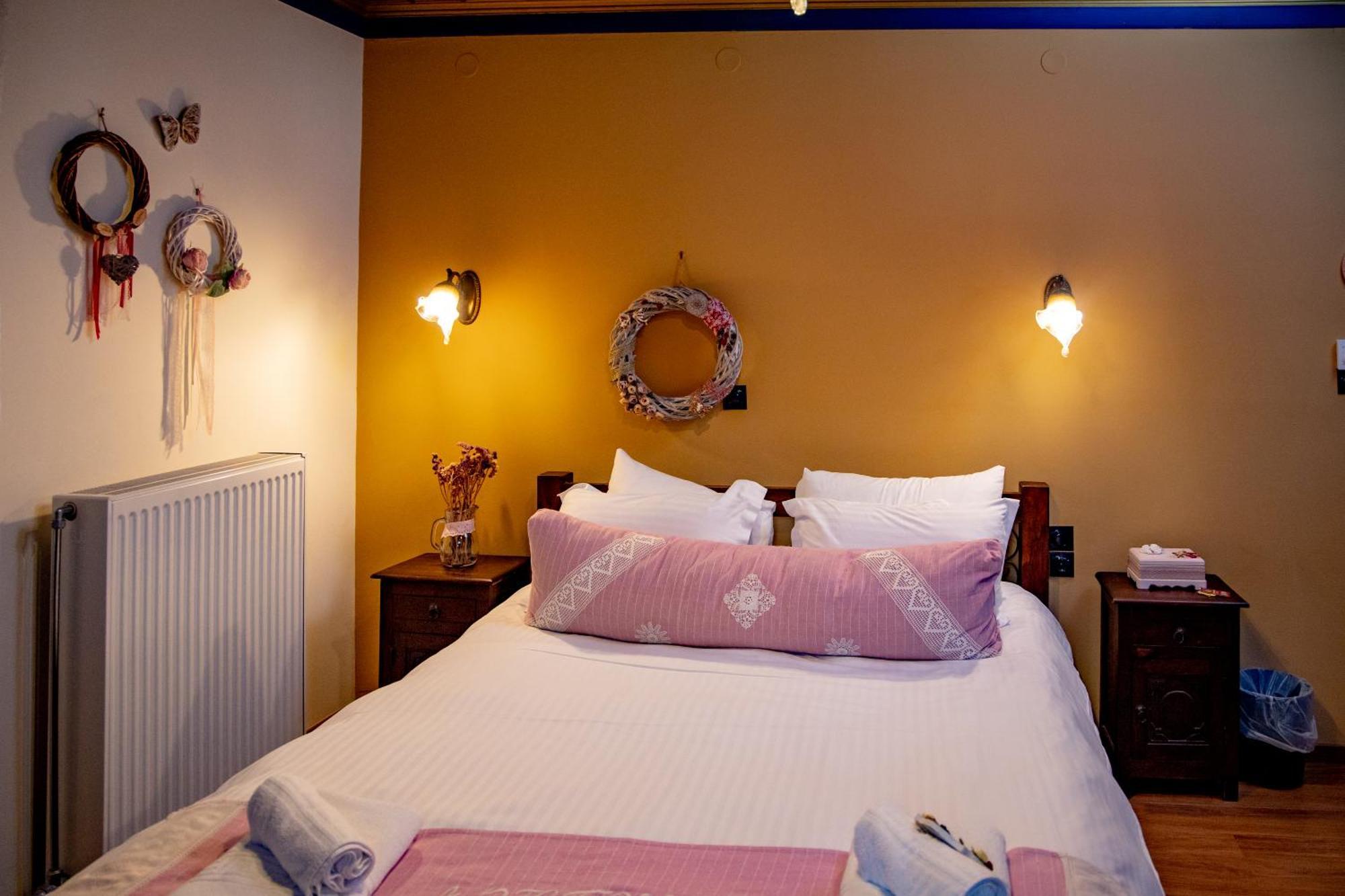 Arktouros Hotel مونوديندري المظهر الخارجي الصورة