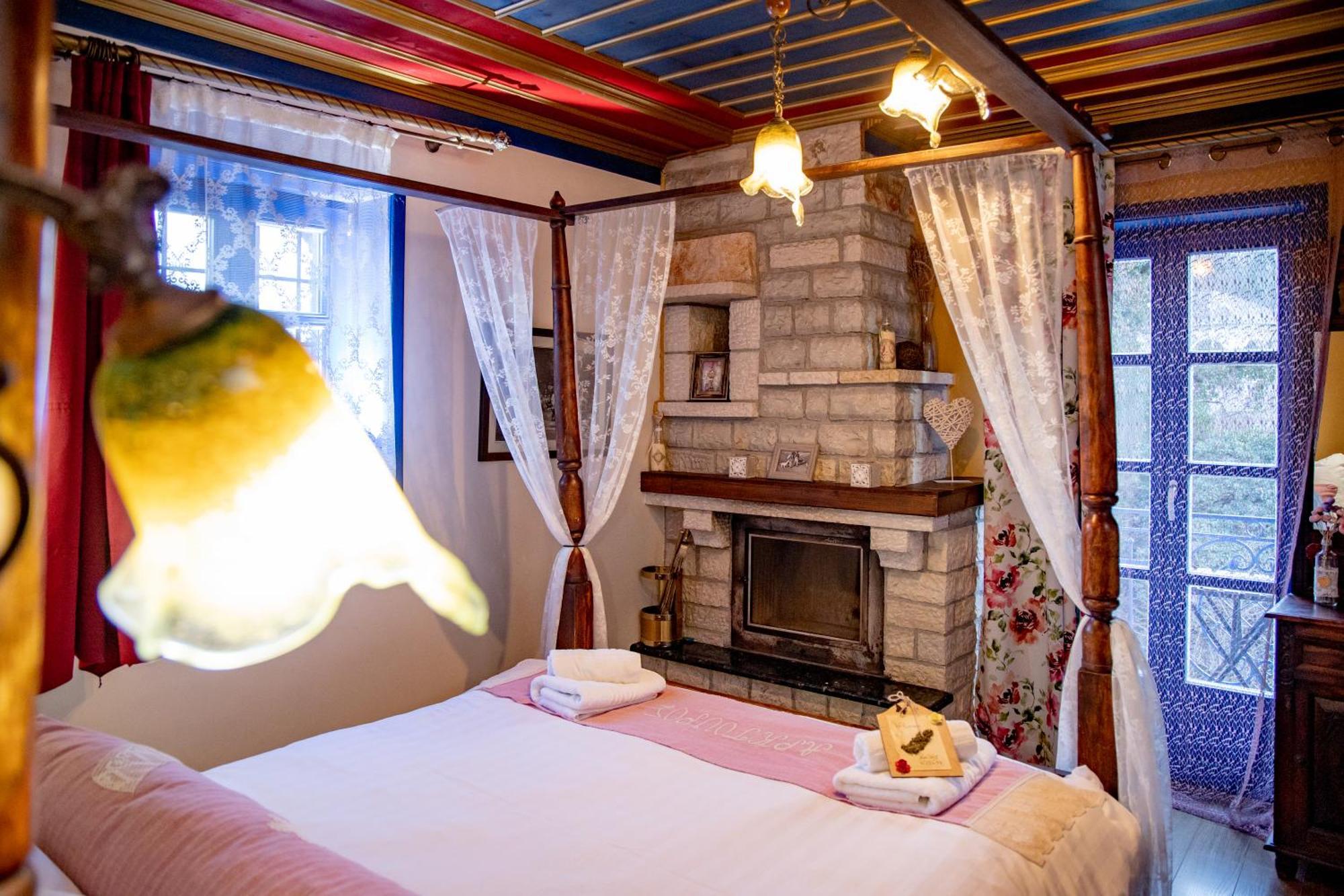 Arktouros Hotel مونوديندري المظهر الخارجي الصورة