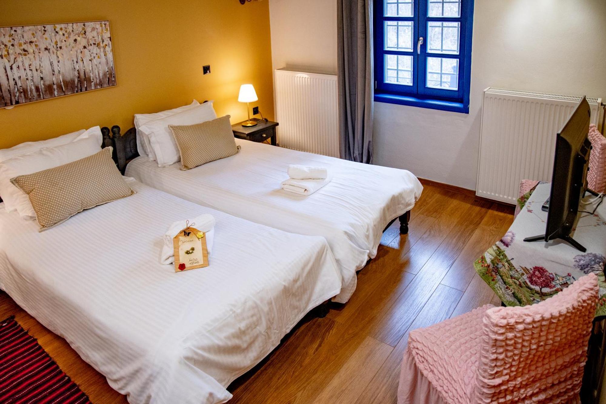 Arktouros Hotel مونوديندري المظهر الخارجي الصورة