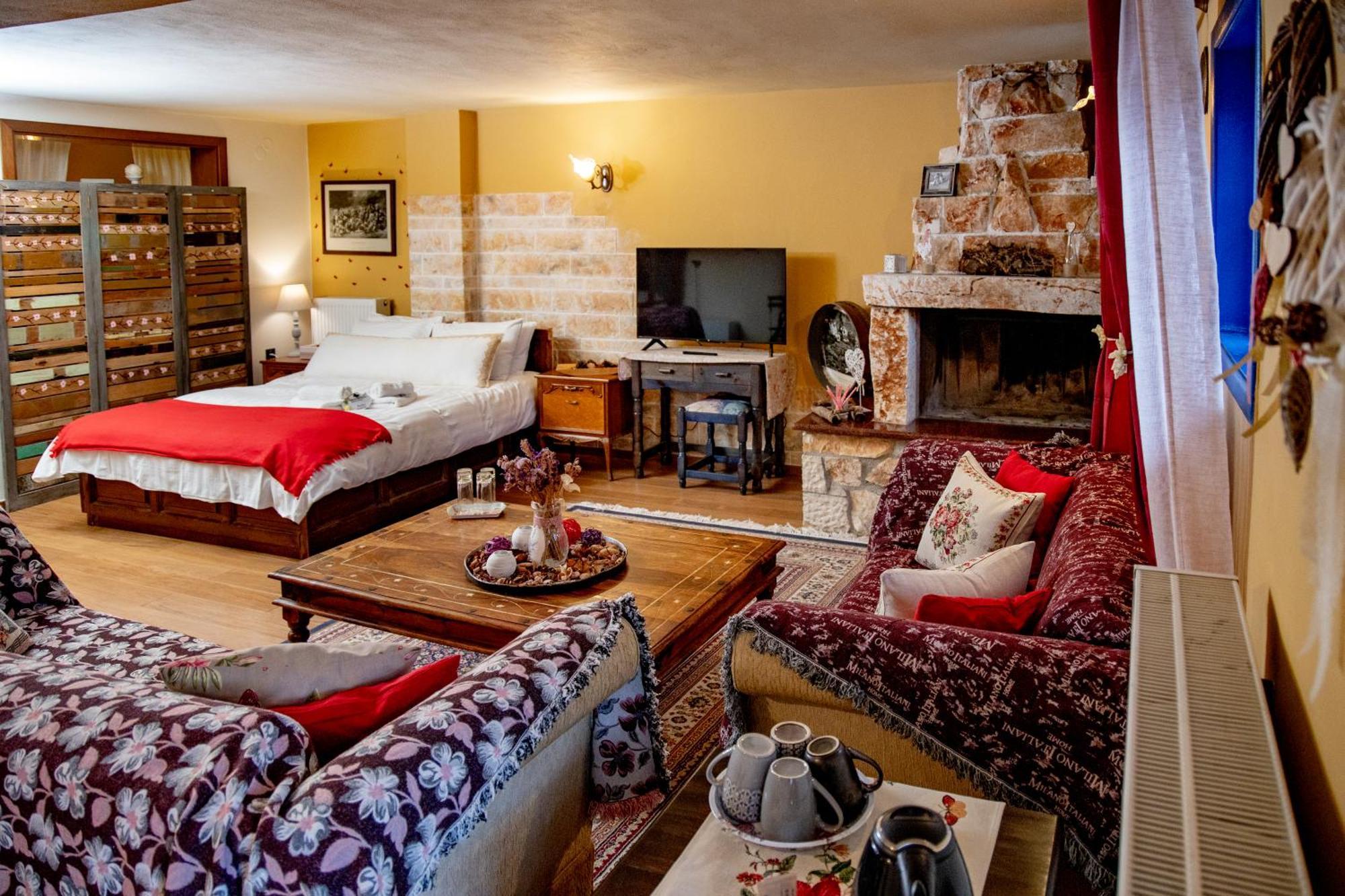 Arktouros Hotel مونوديندري المظهر الخارجي الصورة